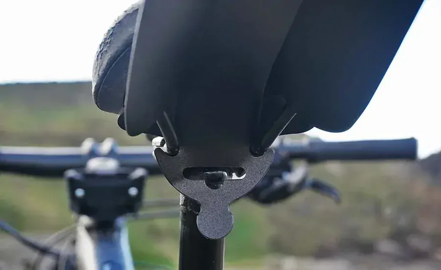 Butt Fender čierny